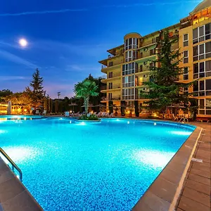 Joya Park Goldstrand